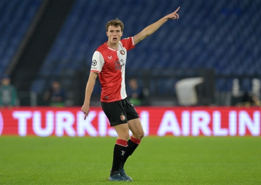 在足坛的历 在足坛的历