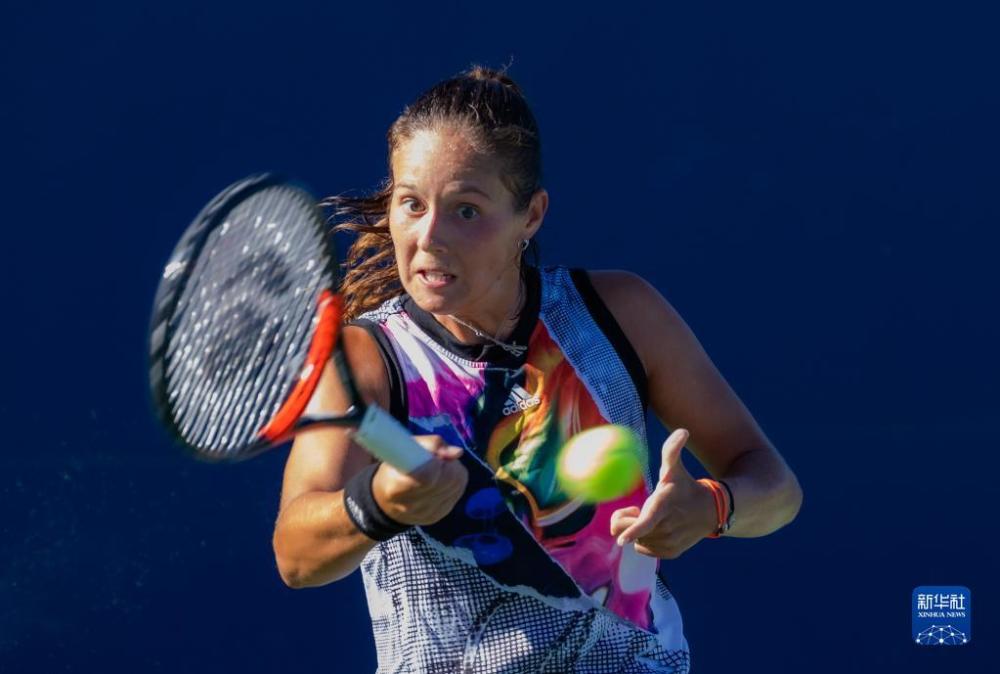 边路传中比 边路传中比